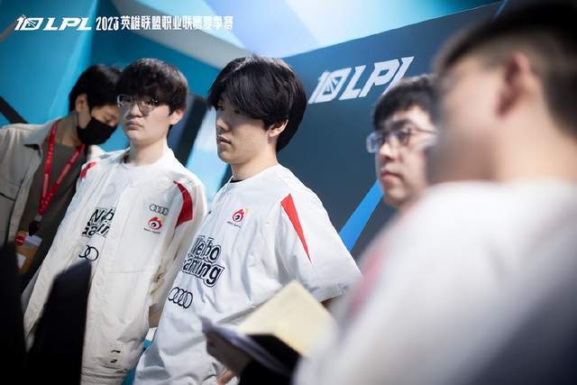 不仅是对球 不仅是对球