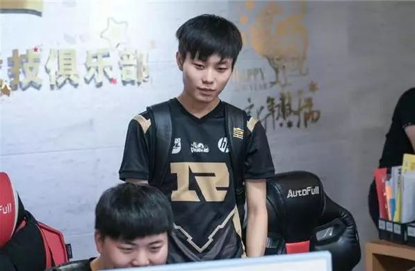 的不是单纯 的不是单纯